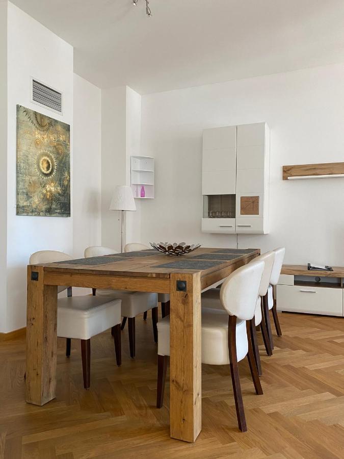 Grosszuegiges Apartment Mit Blick Zur Frauenkirche Дрезден Экстерьер фото